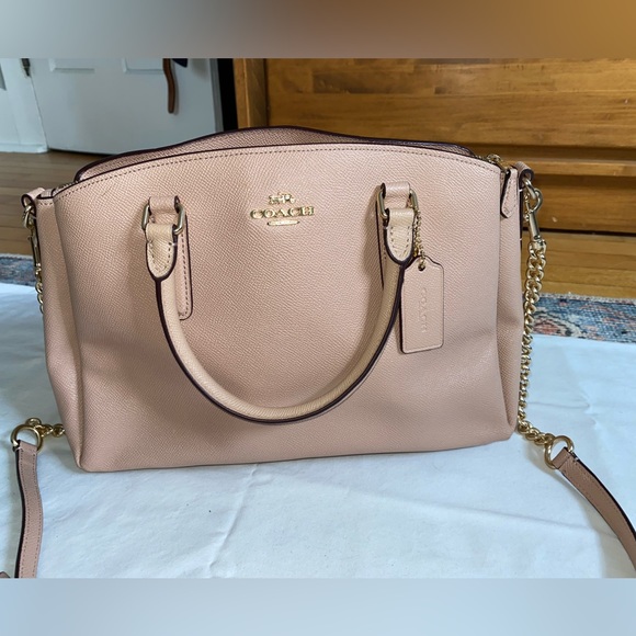 Coach Handbags - EUC - Coach Light Pink/Tan with Gold Purse